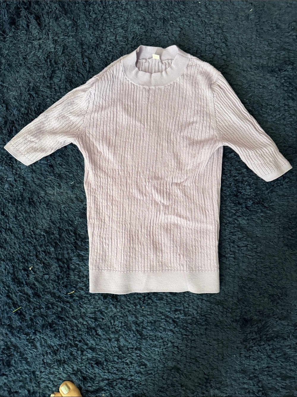 Uniqlo lavender stretchy sweater. Like new. Size M